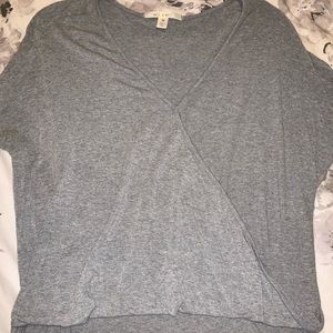 Francesca’s high low comfortable long sleeve